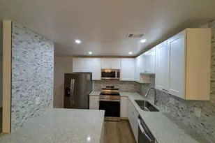 2630 SW 14th Dr, Gainesville, FL 32608 - Photo 7