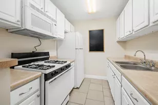 1700 SW 16th Ct, Gainesville, FL 32608 - Photo 7