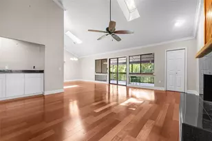 1633 NW 19th Cir, Gainesville, FL 32605 - Photo 5