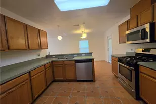 4686 NE 15th Ter, Gainesville, FL 32609 - Photo 9