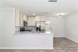 1522 SE 13th Pl, Gainesville, FL 32641 - Photo 7