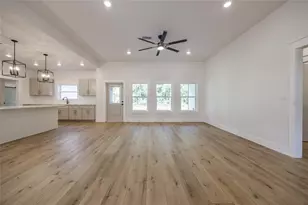 9140 Dorie Dr, Fanning Springs, FL 32693 - Photo 9