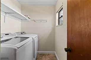 2635 SW 35th Pl, Gainesville, FL 32608 - Photo 9