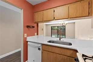 2635 SW 35th Pl, Gainesville, FL 32608 - Photo 7