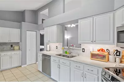 7637 SW 49th Place, Gainesville, FL 32608 - Photo 15