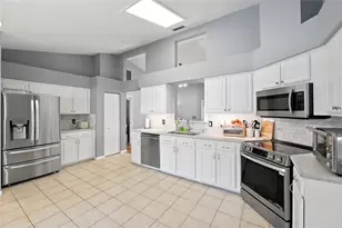 7637 SW 49th Pl, Gainesville, FL 32608 - Photo 17