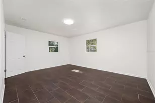 2100 SE 50th St, Gainesville, FL 32641 - Photo 11