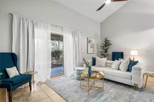 1217 NW 55th St, Gainesville, FL 32605 - Photo 3