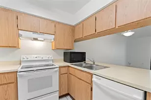 2635 SW 35th Pl, Gainesville, FL 32608 - Photo 13