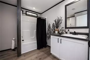 549 SW Hawaii Ter, Fort White, FL 32038 - Photo 13