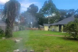 1014 SE 10th St, Gainesville, FL 32601 - Photo 17