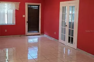 1014 SE 10th St, Gainesville, FL 32601 - Photo 13