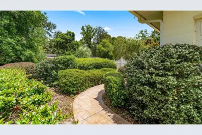 2138 NW 30th Place, Gainesville, FL 32605 - Photo 7