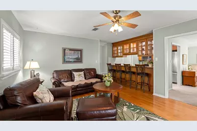 2138 NW 30th Place, Gainesville, FL 32605 - Photo 9