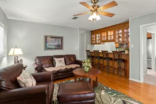 2138 NW 30th Pl, Gainesville, FL 32605 - Photo 9