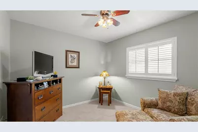 2138 NW 30th Place, Gainesville, FL 32605 - Photo 17