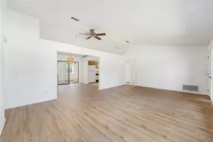 10690 SE 44th Terrace, Belleview, FL 34420 - Photo 9