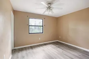 1731 NW 32nd Pl, Gainesville, FL 32605 - Photo 13