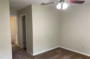 6138 SW 8th Ln, Gainesville, FL 32607 - Photo 7