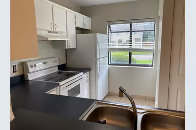 6138 SW 8th Lane, Gainesville, FL 32607 - Photo 3