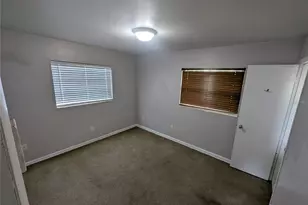 1714 NW 38th St, Gainesville, FL 32605 - Photo 9