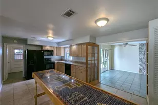 1714 NW 38th St, Gainesville, FL 32605 - Photo 5