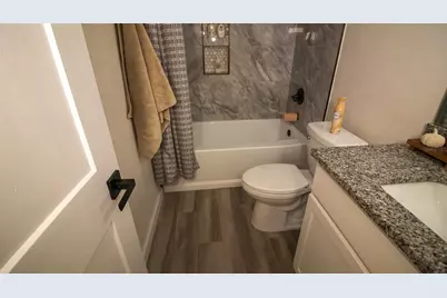 601 SE 4th Avenue, Melrose, FL 32666 - Photo 7