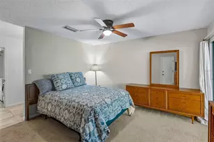 2746 SW 14th Dr, Gainesville, FL 32608 - Photo 17