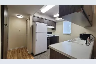 415 NW 39th Road #E, Gainesville, FL 32607 - Photo 5