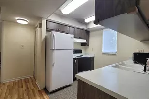 415 NW 39th Rd, Gainesville, FL 32607 - Photo 5