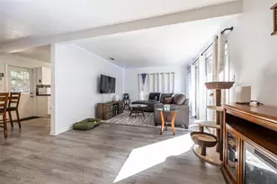 749 NW 34th St, Gainesville, FL 32607 - Photo 13