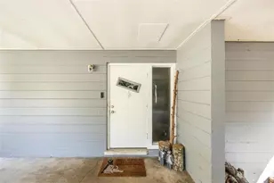 749 NW 34th St, Gainesville, FL 32607 - Photo 3