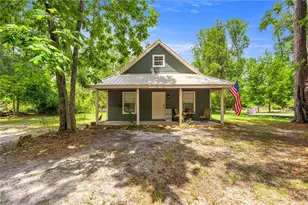 694 SW Quarter Ln, Fort White, FL 32038 - Photo 1