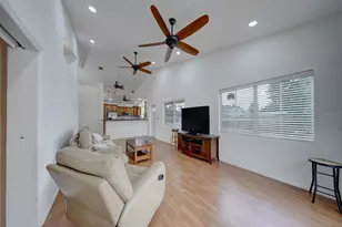 4361 NE 13th Terrace, Oakland Park, FL 33334 - Photo 11