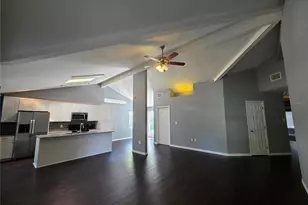 1207 SW 255th St, Newberry, FL 32669 - Photo 3