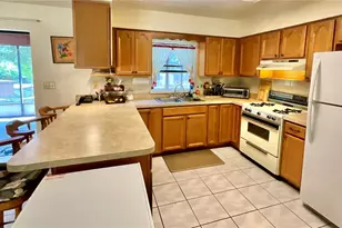 137 Oak Circle, Interlachen, FL 32148 - Photo 9