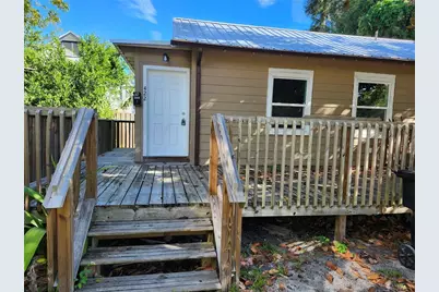 422 NW 9th Av, Gainesville, FL 32602 - Photo 1