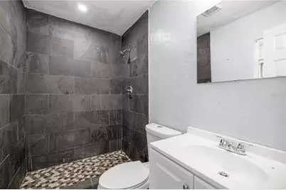 929 SE 9th Place, Gainesville, FL 32601 - Photo 23