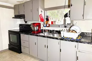 427 Center St, Starke, FL 32091 - Photo 5