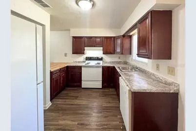 5620 NW 23rd Terrace #7, Gainesville, FL 32653 - Photo 7