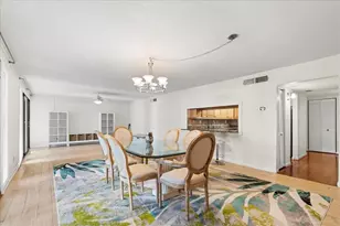 2514 SW 14th Dr, Gainesville, FL 32608 - Photo 9