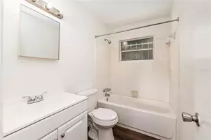 2511 NE 3rd Pl, Gainesville, FL 32641 - Photo 19