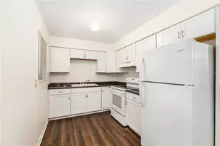 2511 NE 3rd Pl, Gainesville, FL 32641 - Photo 13