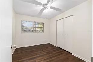 2511 NE 3rd Pl, Gainesville, FL 32641 - Photo 13