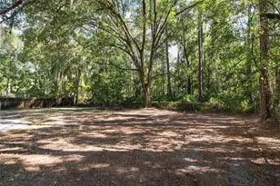 2511 NE 3rd Pl, Gainesville, FL 32641 - Photo 25