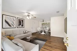 2511 NE 3rd Pl, Gainesville, FL 32641 - Photo 5