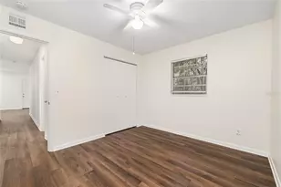 2511 NE 3rd Pl, Gainesville, FL 32641 - Photo 19