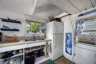 611 NE 10th Pl, Gainesville, FL 32601 - Photo 35