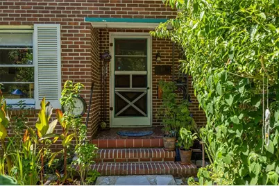 611 NE 10th Place, Gainesville, FL 32601 - Photo 9