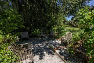 611 NE 10th Place, Gainesville, FL 32601 - Photo 7